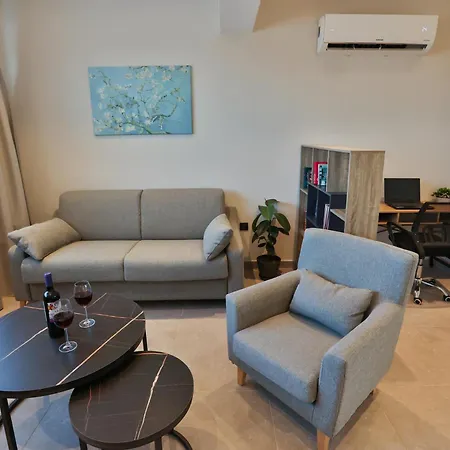 Bliss Sunrise Penthouse דירה *